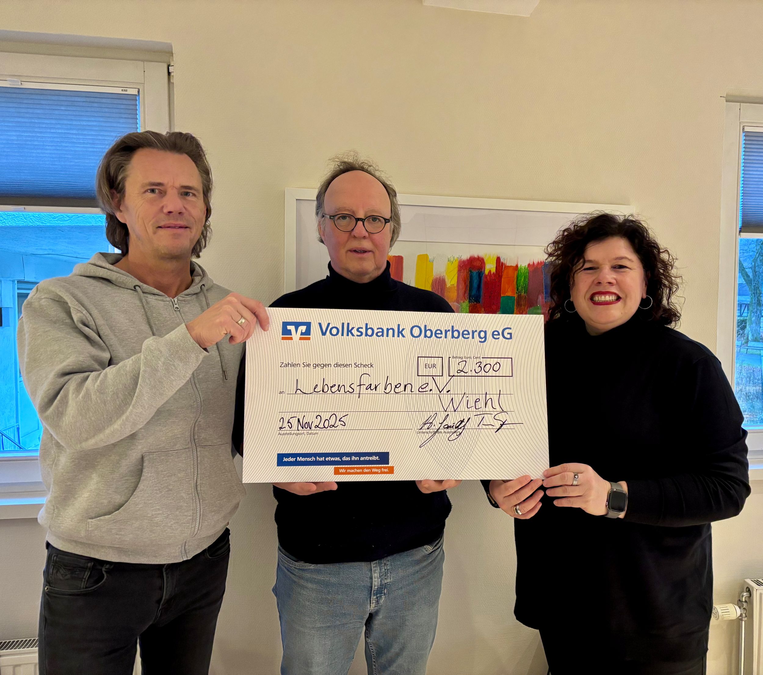 2025_11_25_Spendenuebergabe_Musiker_helfen_klein