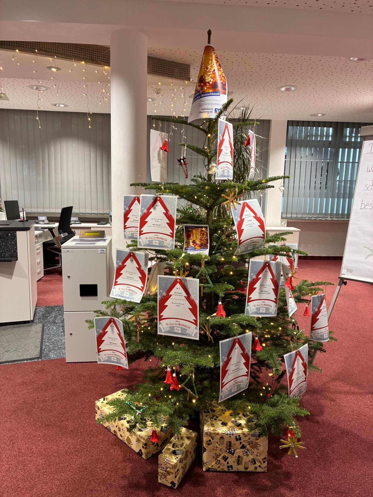 2025_11_28_Wunschbaum_Volksbank_Bielstein